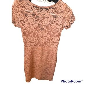 🌟2/$25🌟U2B peach lace dress